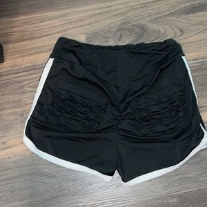 Scrunch butt booty shorts